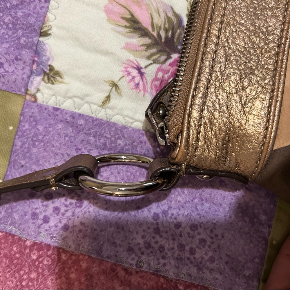 B Makowsky crossbody camo leather purse - Picture 7 of 12